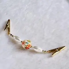 ストールクリップ(ハンドメイド)花柄ホワイト　羽織留め　スカーフ留め