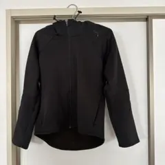Puma ブラック フルジップパーカー