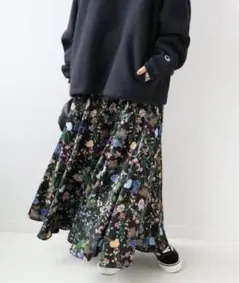 ジャーナルスタンダードレリュームフローラルマーメイドスカートのサムネイル