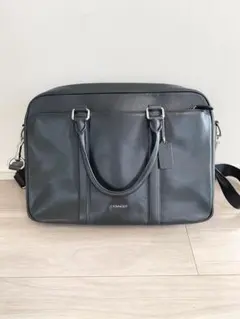 COACH ブラック ビジネスバッグ　ショルダー