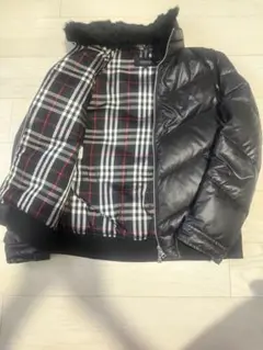 BURBERRY ラビットファー　ワッペン　ダウンベスト　黒 BURBERRY バーバリー ダウンジャケット LEEDS リーズ 8059139