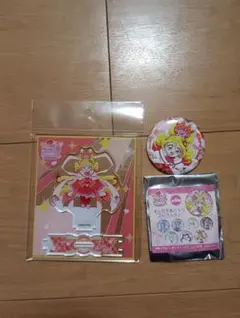 キミとアイドルプリキュア劇場版ゴッドアイドルスタイル アクリルスタンド＆缶バッジ