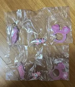 TWICE LOVELYS アクリルカラビナフロッキーマスコット モモ