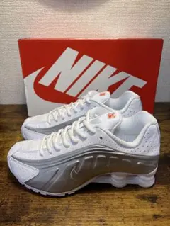 Nike shox r4 white
