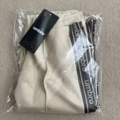 umbro ベージュジャージ