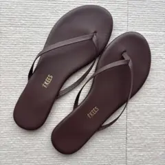 TKEES ビーチサンダル ダークブラウンのサムネイル