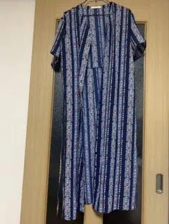 ストライプ柄ロングシャツ