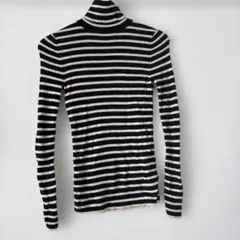 【ユニクロ】Mサイズ タートルネック セーター 黒白ボーダー