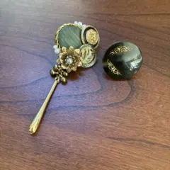 イヤリング　アンティーク　ボタン　アシメ