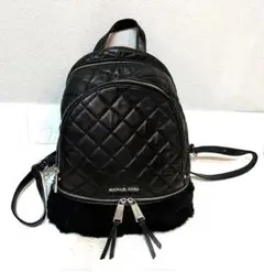 マイケルコース☆ ファー付きリュックサック ボディバッグ　キルティング　黒革