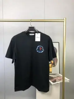 MONCLERのTシャツ モンクレールの夏の半袖ですOE