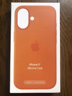 新品　iPhone17 アップル シリコンケース オレンジ　純正互換品