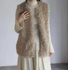 BONJOUR SAGAN プードルファーロングベスト　ベージュ