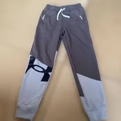 アンダーアーマーロングパンツ グレー　140