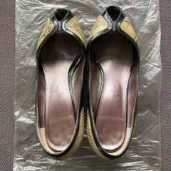 【最終お値下げ】銀座かねまつ 黒エナメルxクロコ ツートンパンプス 23.5㎝