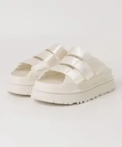 【Ugg】アグ　ゴールデングロウスライド　サンダル　6のサムネイル