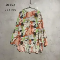 美品　MOGA モガ　シルク100% 総柄 アート柄プルオーバーブラウス　Mのサムネイル