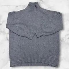 ブルーセーター