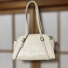 ホワイト　ミニハンドバッグ　合成皮革