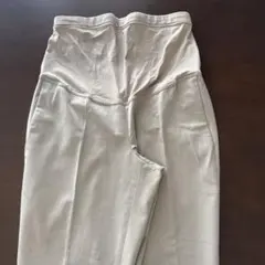 ユニクロ　マタニティ　ベージュ ストレートパンツ　S