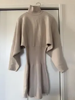 ZARA ベージュ ハイネック ニットワンピース