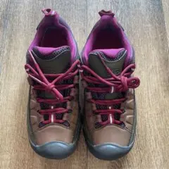 KEEN トレッキングシューズ ブラウン/ピンク