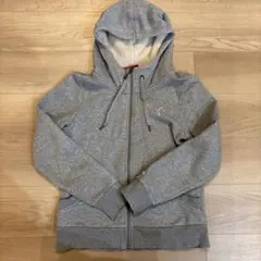 PUMA グレー フード付きパーカー　Mサイズ