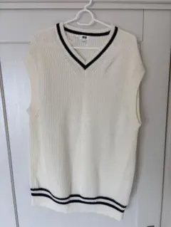 UNIQLO Vネックニットベスト Lサイズ ホワイト