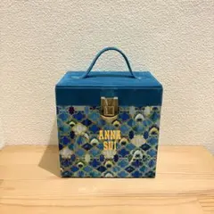 ANNA SUI ホリデーコフレセット メイクボックス　ジュエリーボックスのサムネイル