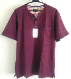 Mサイズ★ヘンリーネック Tシャツ　脇には抗菌・消臭テープ付き　赤紫色