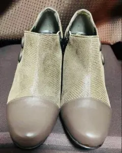 本革ブラウン ジッパー付きブーツ ヒール5cm