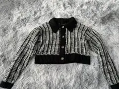 最終値下げ　EMODA リブ編みボタン付きニット