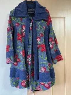 ラ.プリマベーラ スープポーザーの花柄ウールコート