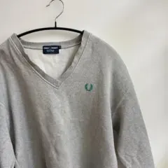 【人気】FRED PERRY Vネック スウェット グレー Mのサムネイル