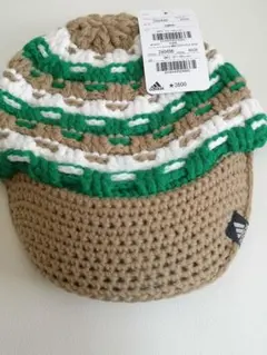 【未使用】アディダス　ニット帽　緑×茶