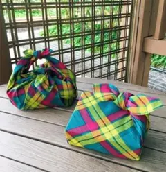 週末セール　伊勢丹マクミラン柄の風呂敷のサムネイル