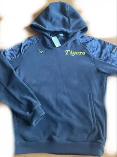 新品タグ付き阪神タイガース長袖パーカーミズノ