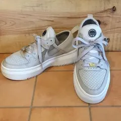 NIKE ナイキ ベージュ スニーカー スリッポン 23.5cm
