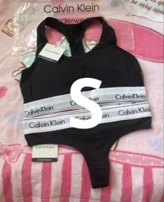 Sサイズ Calvin Klein ブラ＆Tバック ショーツ セット 新品のサムネイル