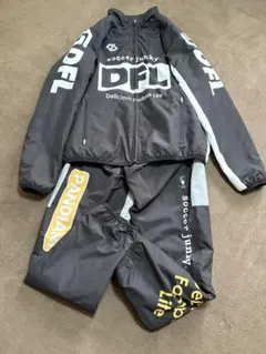 Item thumbnail for item 30264f35-128d-4605-bf56-4b2b516a1674