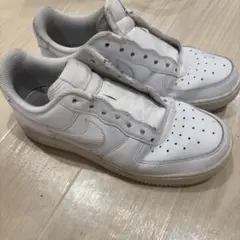 NIKE AIR FORCE 1 ホワイト スニーカー