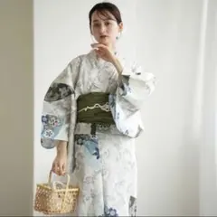 新品 utatane ニコアンティーク 浴衣単品 ラムネ色の扇面と儚い花のサムネイル
