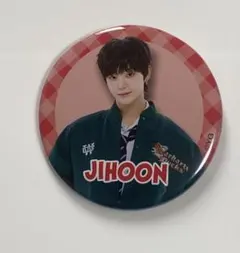 TREASURE はぴだんぶい カフェ 缶バッジ ジフン