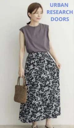 URBAN RESEARCH ドアーズ 花柄 ロング スカート M/紺×白