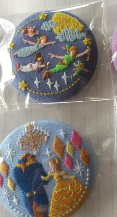 ディズニー刺繍ピンバッジ　ピーターパン　美女と野獣　2個セット