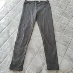 ユニクロ　 キッズスパッツ 150　黒