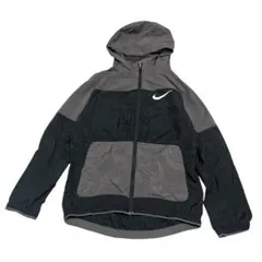 Nike フード付きジャケット 黒/グレー　ジャンパー　140