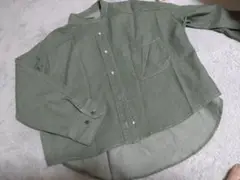オリーブグリーン コットンシャツ 長袖