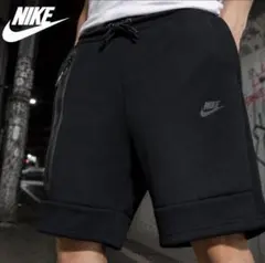 未使用級　NIKE テックフリース 赤タグ M 黒 ハーフパンツ　廃盤のサムネイル