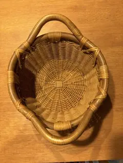 ラタン製丸型バスケット